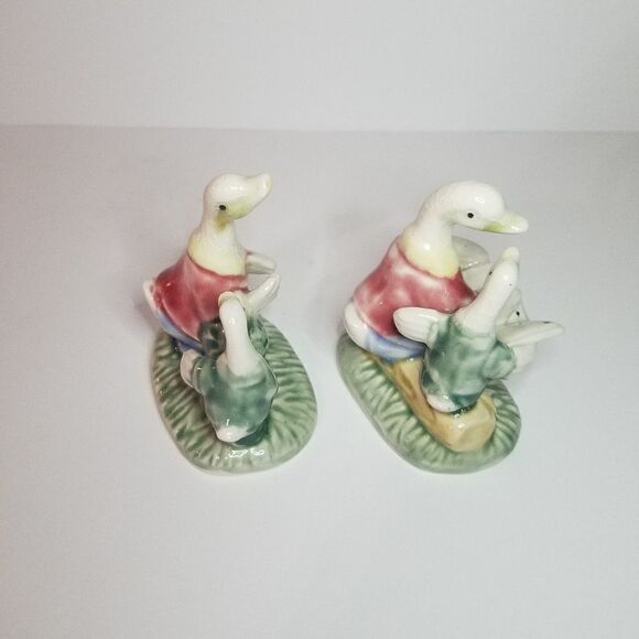 Beautiful Vintage Geese Figurine Set - Picture 2 of 8